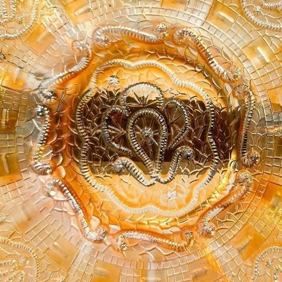 Fenton RARE Persian Medallion Electric Marigold Iridescent Carnival Glass Plate - Picture 3 of 7